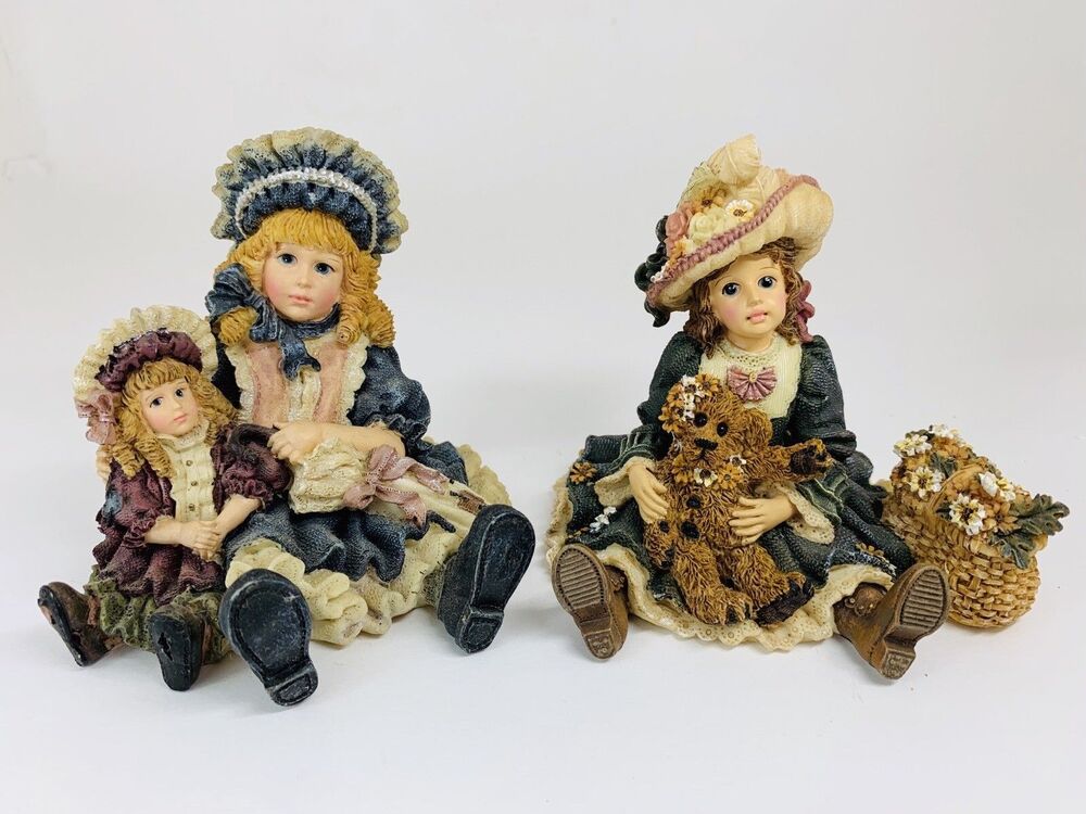Set (2) Boyd’s Yesterdays’ Child Victorian Series Victoria #3502 Meredith #3541